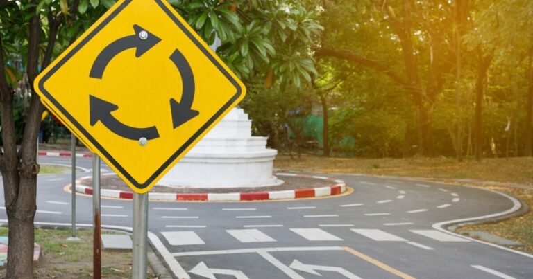 carretera con senales de transito claras