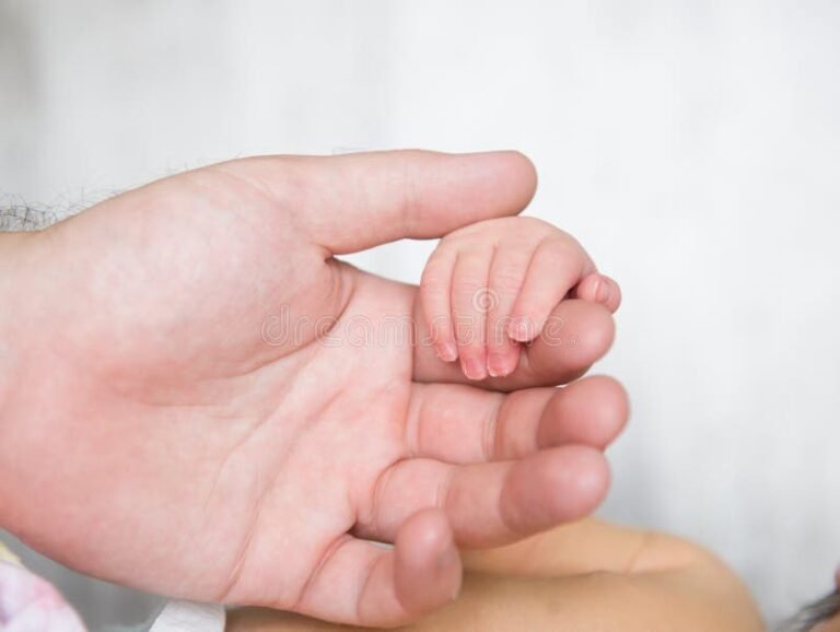 Cuántos días de licencia tiene el padre por nacimiento y cesárea 5 Cuántos días de licencia tiene el padre por nacimiento y cesárea