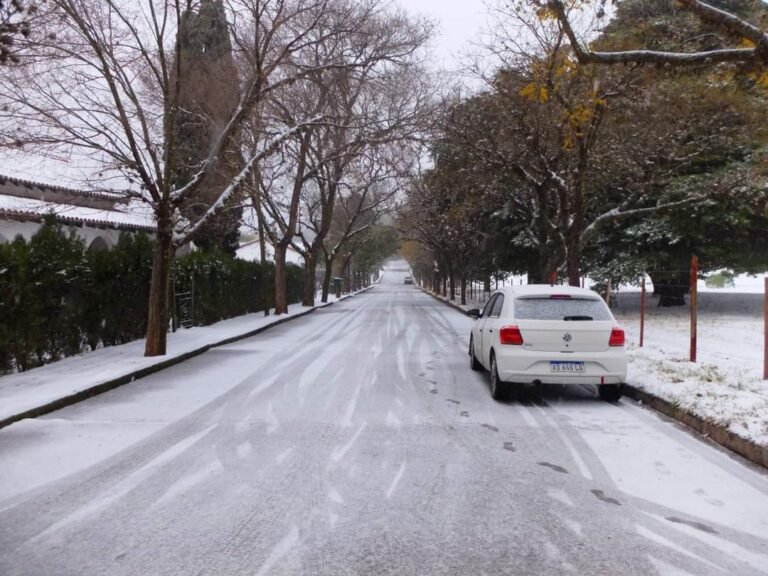 Cuándo son las vacaciones de invierno en Córdoba este año 24 paisaje nevado en cordoba argentina