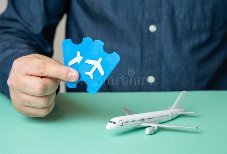 Cómo usar las millas de AerolÃneas Plus para obtener vuelos gratis 7 pasajero feliz con boleto de avion gratis