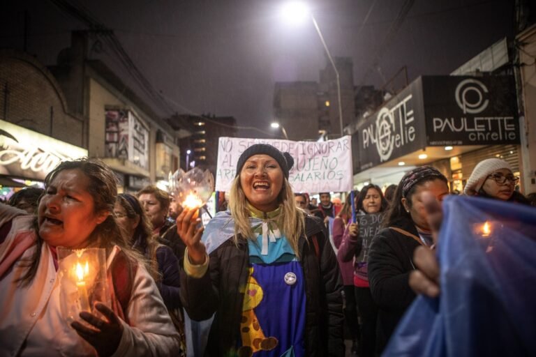 Qué Está Sucediendo En Jujuy Con Los Docentes Y Sus Reclamos 7 protesta de docentes en jujuy al aire libre
